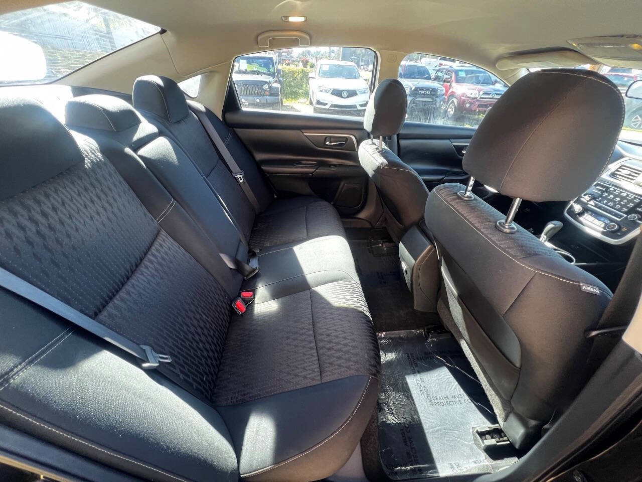 Used 2017 Nissan Altima 2.5 SV image 11