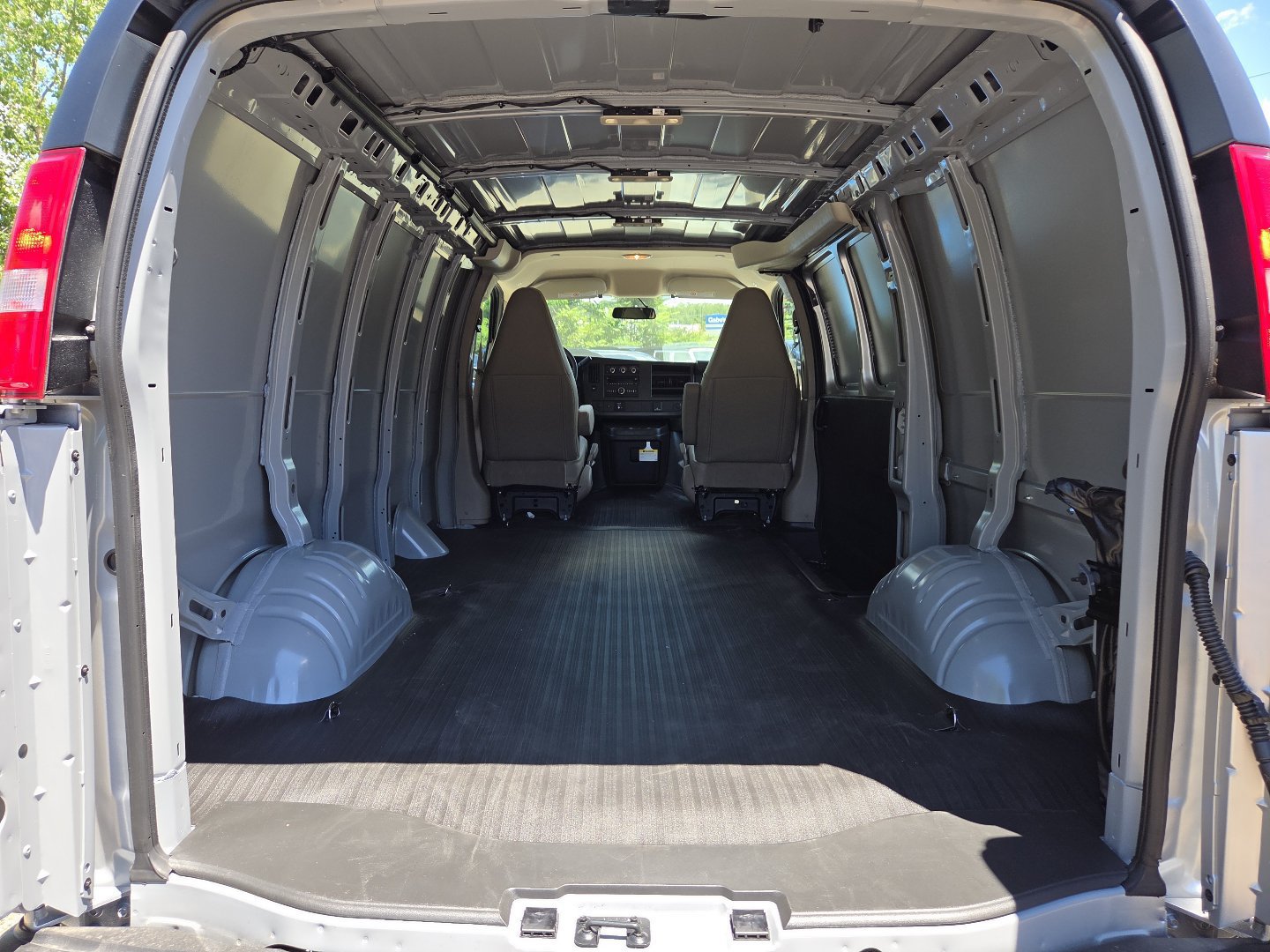 New 2026 GMC Savana 2500 w/ Driver Convenience Package RWD image 14