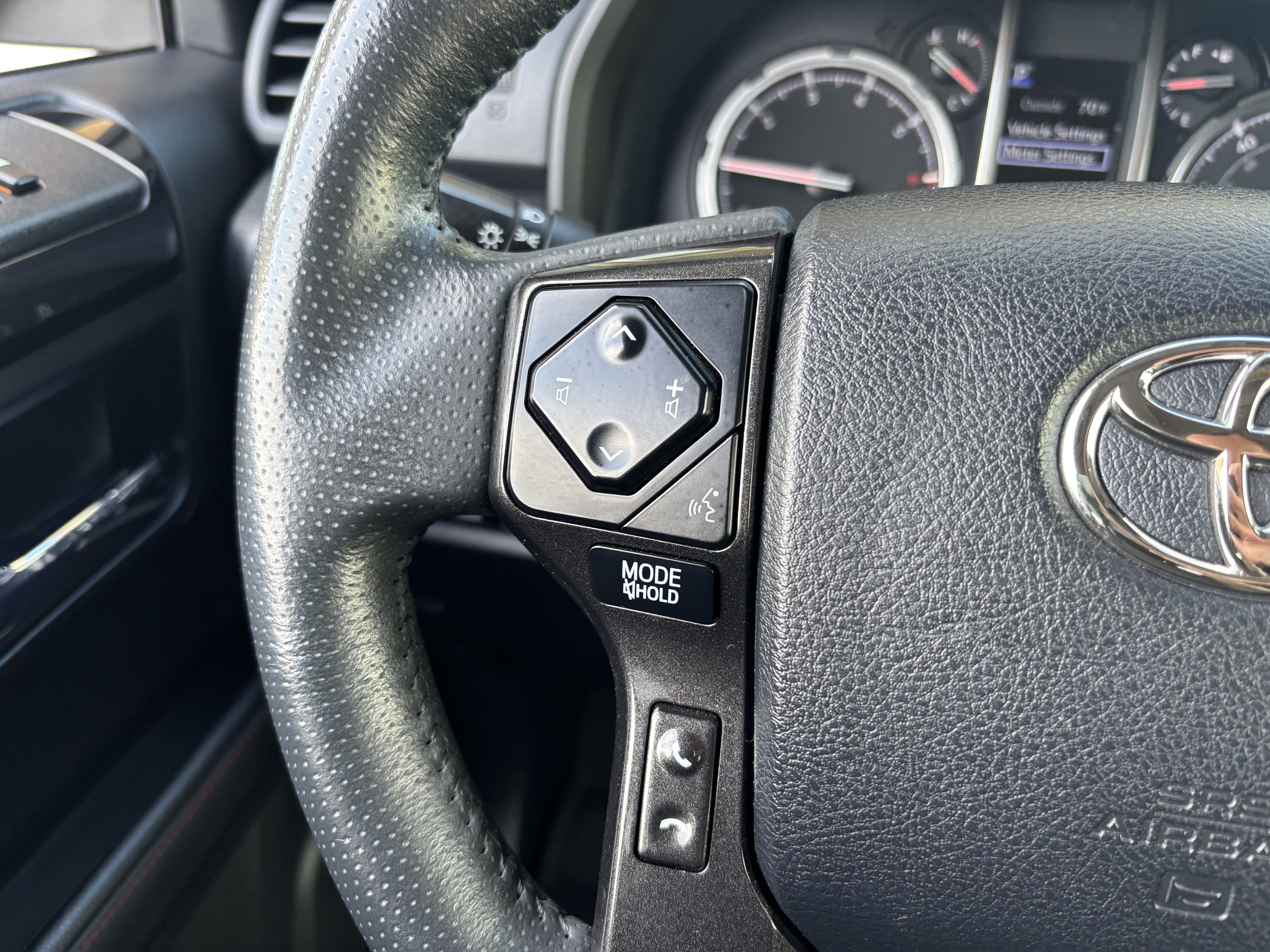 Used 2022 Toyota 4Runner TRD Pro AWD/4WD image 15
