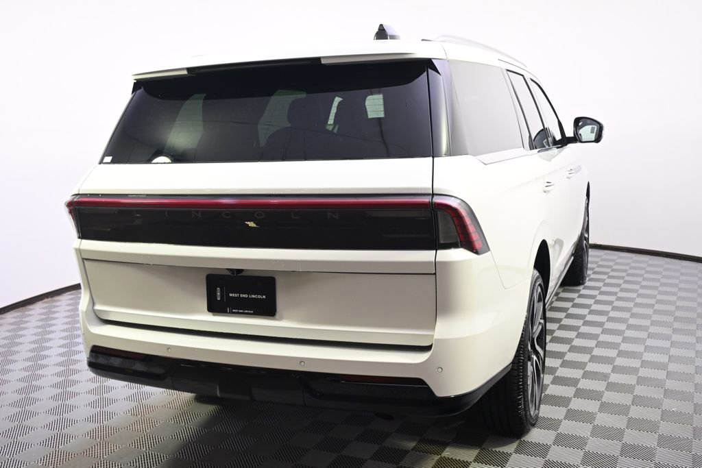 New 2026 Lincoln Navigator Black Label image 6