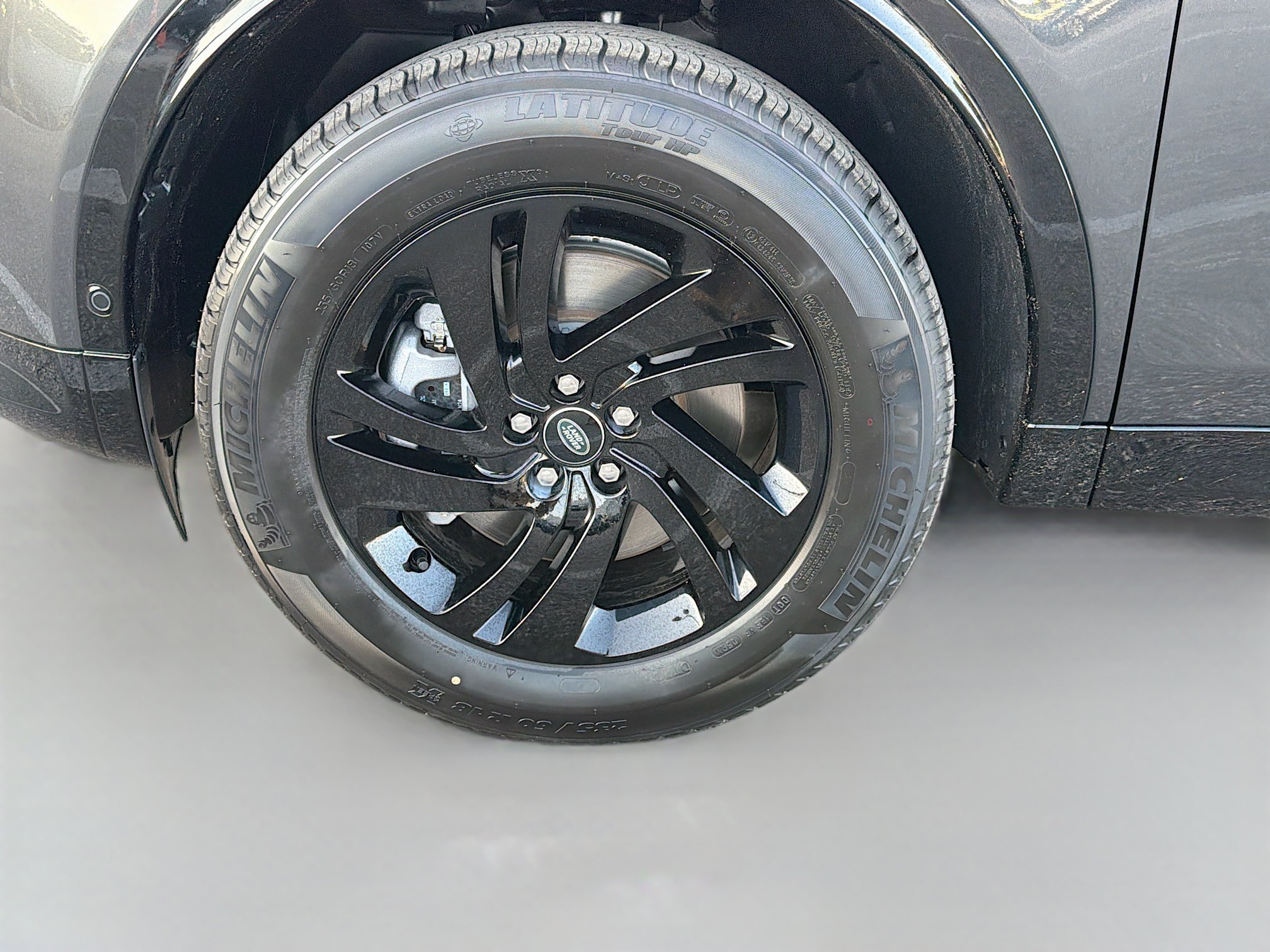 New 2026 Land Rover Discovery Sport Landmark AWD/4WD image 40