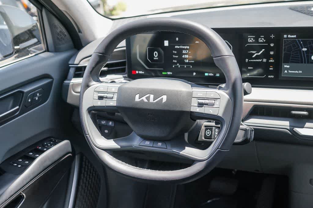 Certified 2024 Kia EV9 Wind AWD/4WD image 14