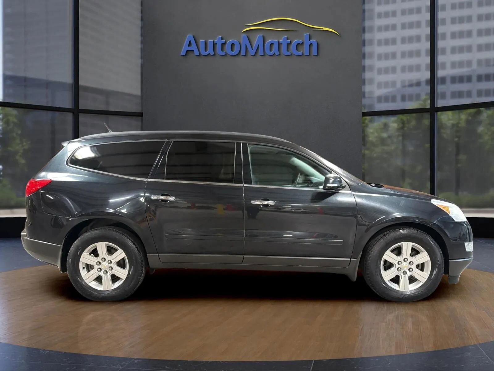 Used 2010 Chevrolet Traverse LT w/ Personal Connectivity Package AWD/4WD image 12