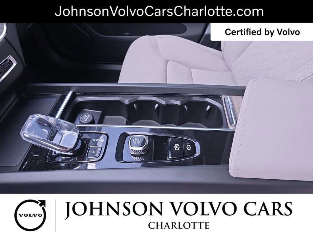 Certified 2026 Volvo XC60 B5 Plus w/ Protection Package Premier image 26