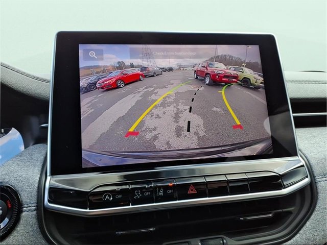 Used 2023 Jeep Compass Sport image 44