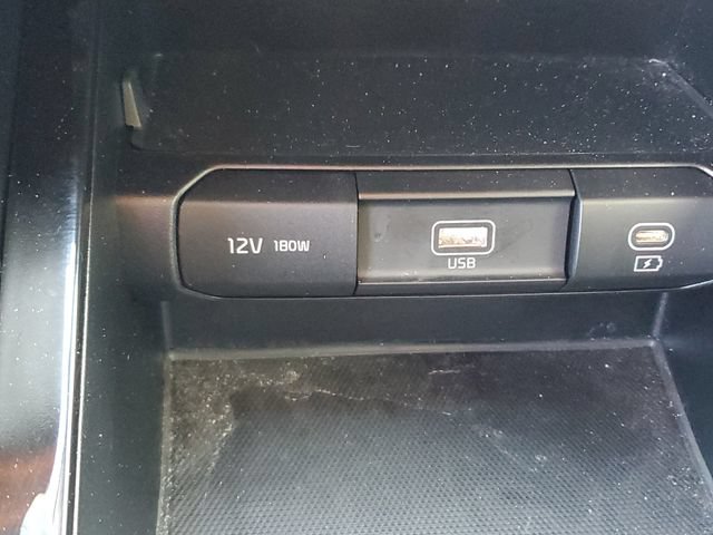 Used 2024 Kia Telluride LX AWD/4WD image 29