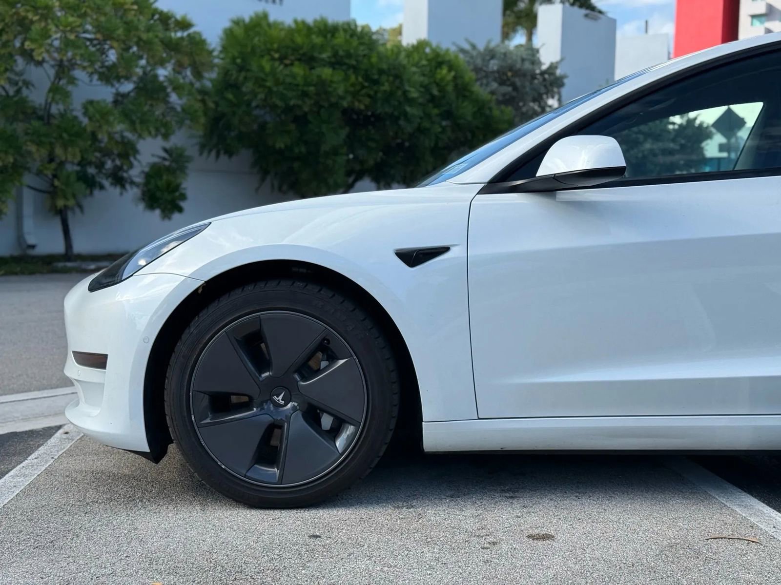Used 2022 Tesla Model 3 image 11