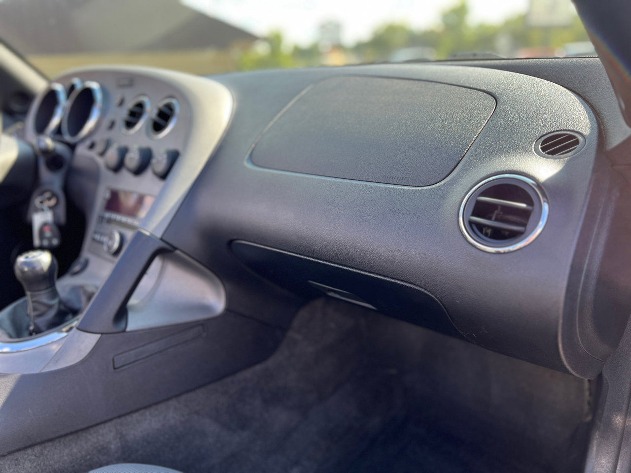 Used 2006 Pontiac Solstice Roadster w/ Power Package image 40