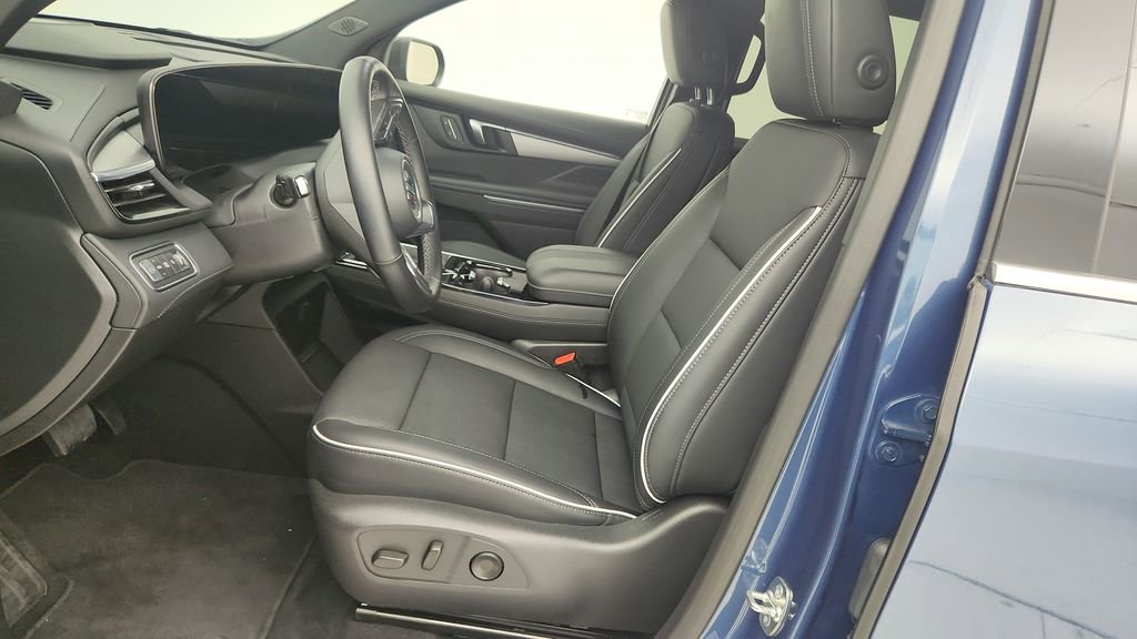 Certified 2025 Buick Enclave Preferred image 15