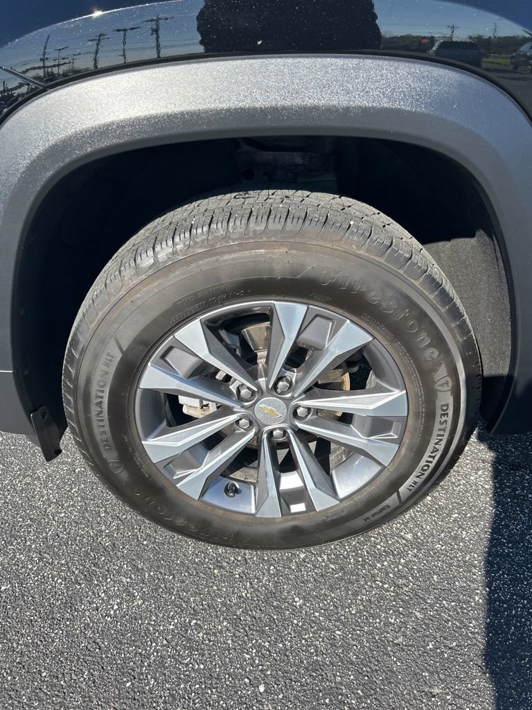Used 2025 Chevrolet Equinox LT w/ Convenience Package II FWD image 6