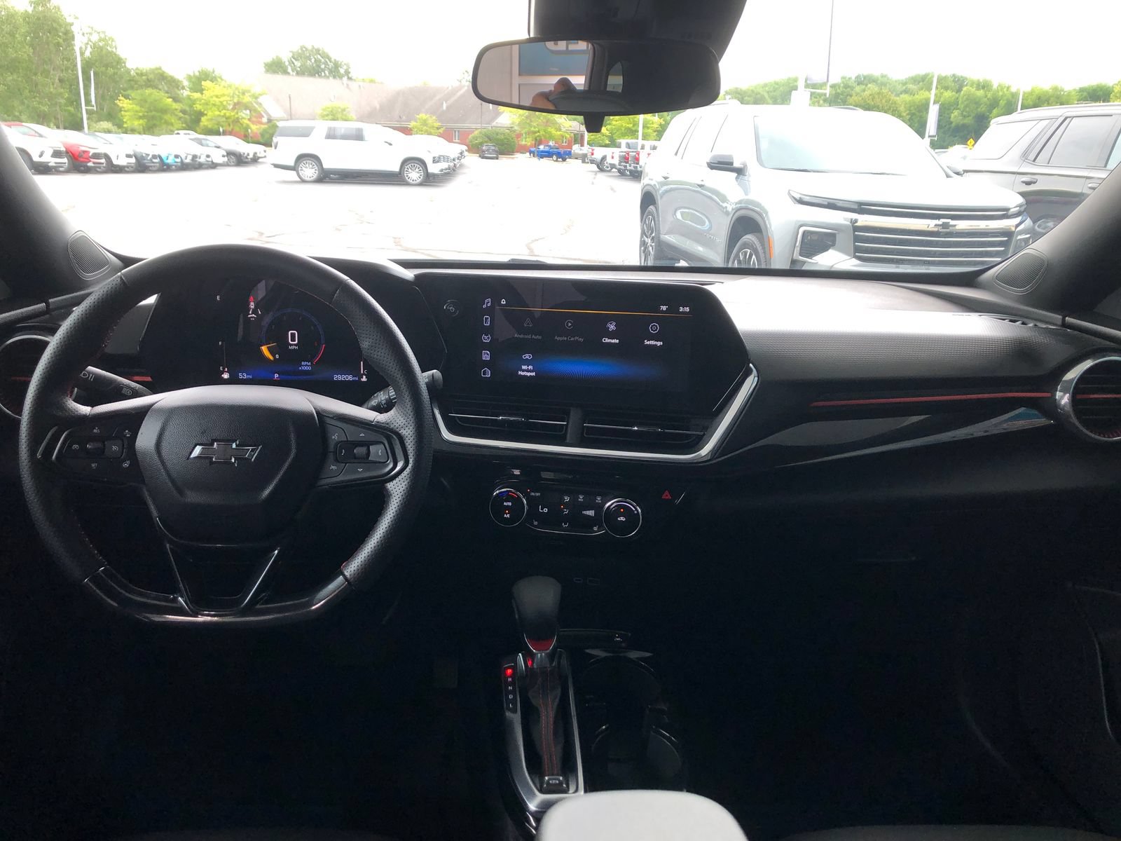 Used 2025 Chevrolet Trax RS w/ Driver Confidence Package FWD image 13