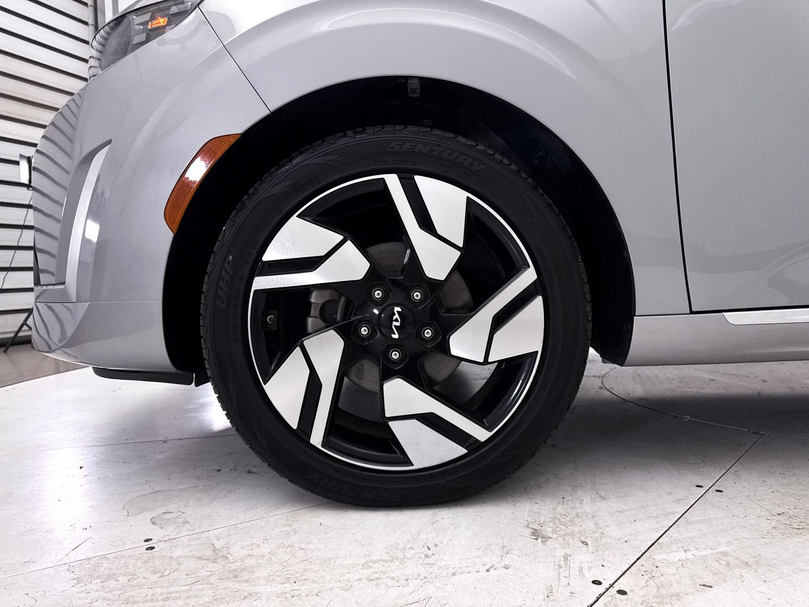 Certified 2023 Kia Soul GT-Line FWD image 16