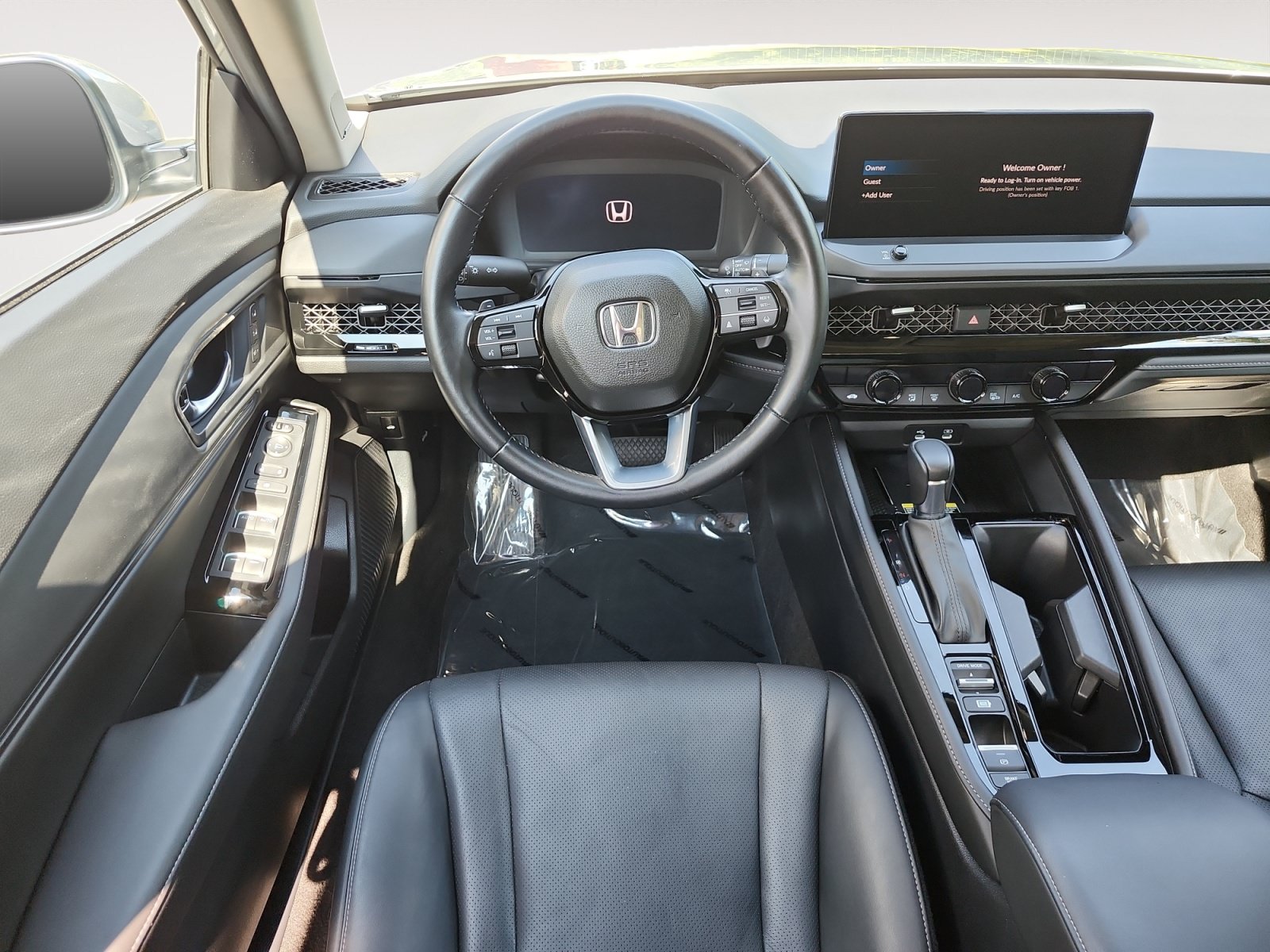 Used 2024 Honda Accord Touring image 10