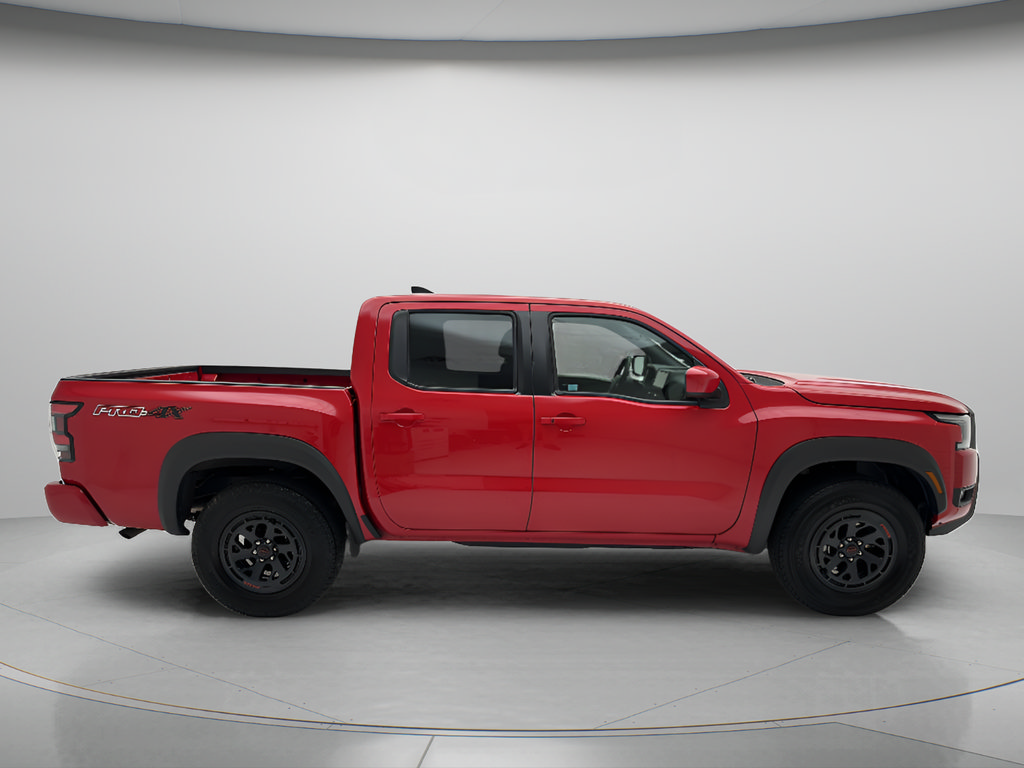 Used 2026 Nissan Frontier PRO-4X AWD/4WD image 4