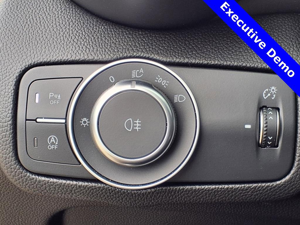 New 2025 Alfa Romeo Giulia w/ Driving Assist Package image 24