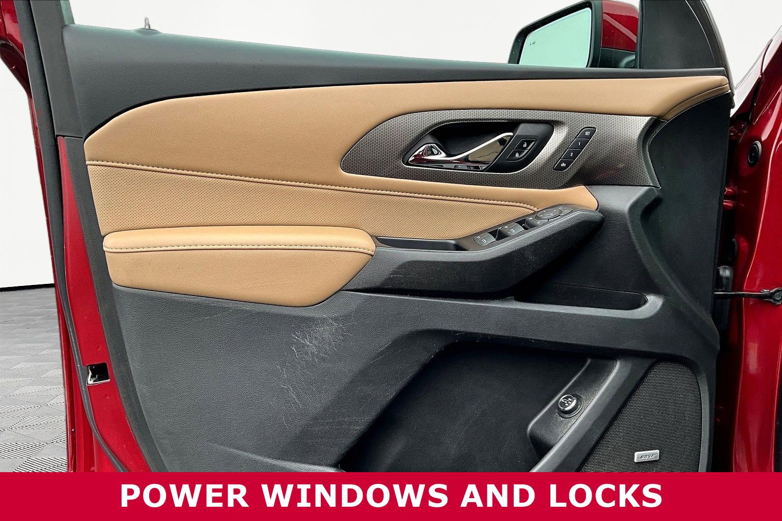 Used 2022 Chevrolet Traverse Premier image 21