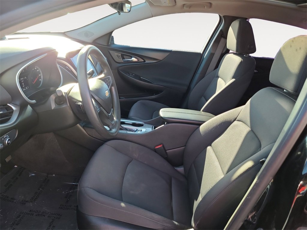 Used 2022 Chevrolet Malibu LT image 9