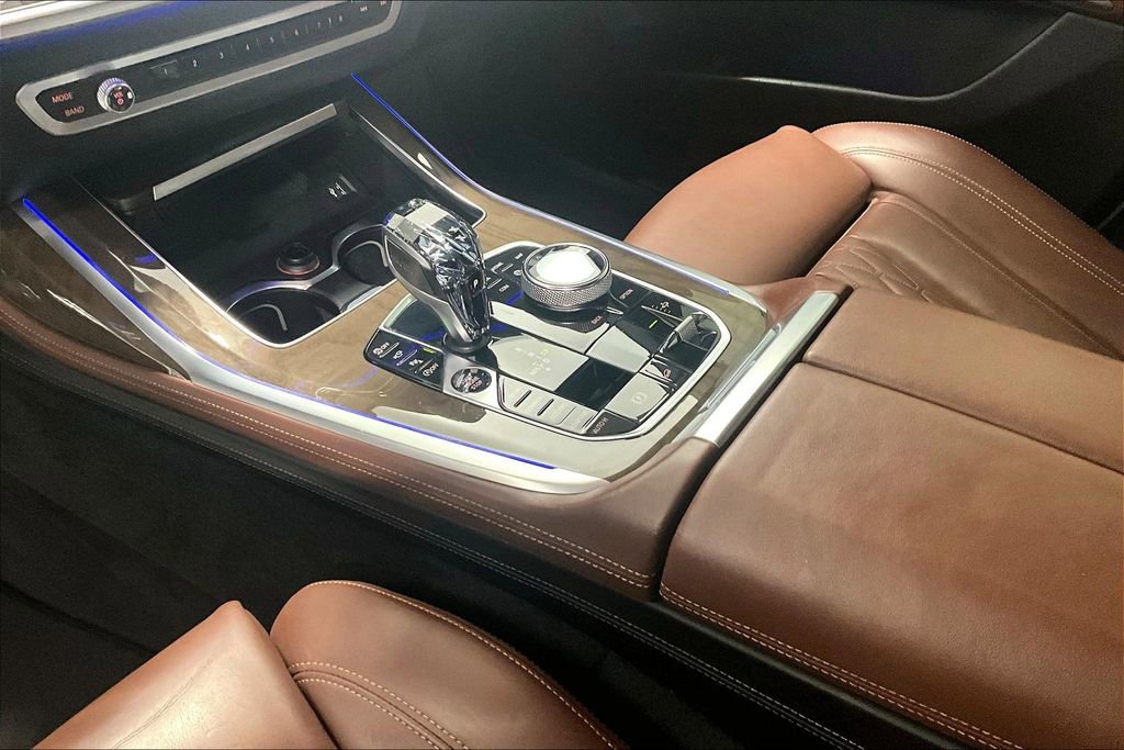 Used 2019 BMW X7 xDrive50i w/ Dynamic Handling Package image 16