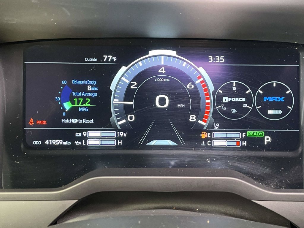 Used 2023 Toyota Sequoia Capstone AWD/4WD image 46