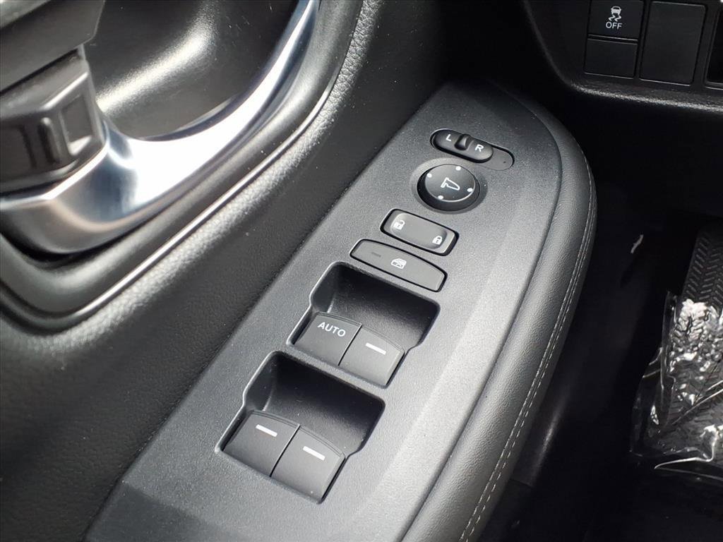 Used 2023 Honda HR-V LX image 25