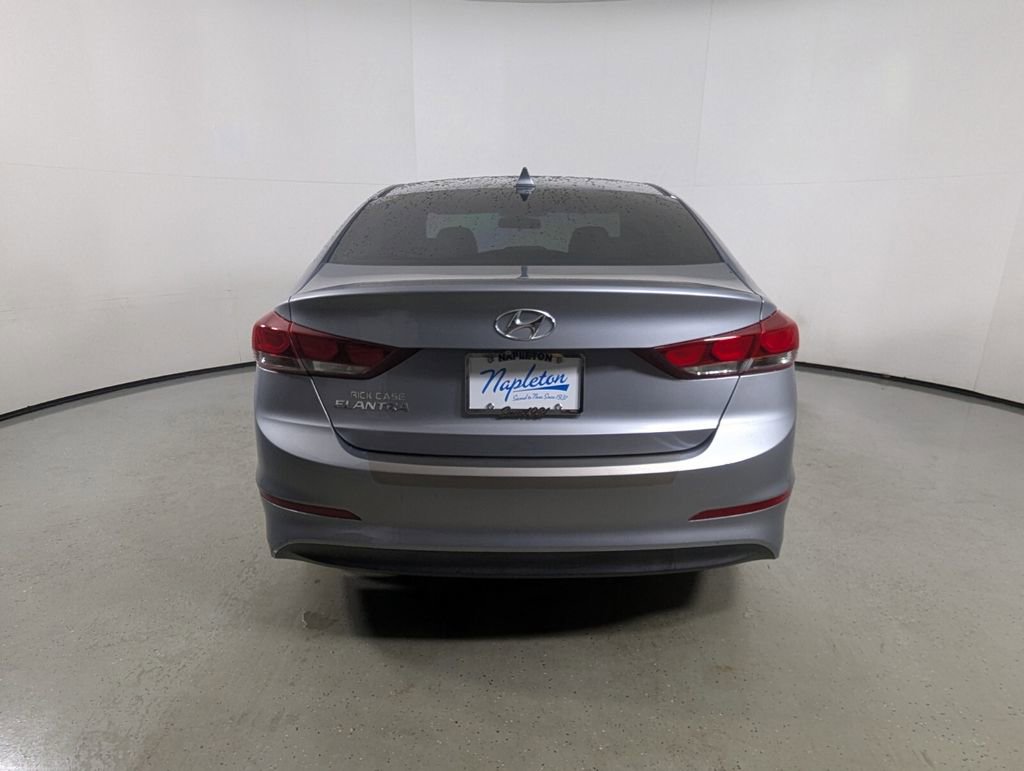 Used 2017 Hyundai Elantra SE image 7