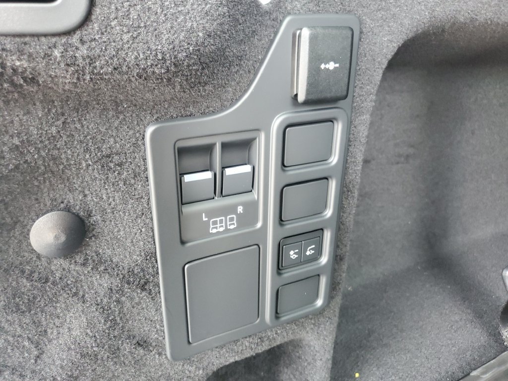 New 2026 Land Rover Discovery Dynamic SE AWD/4WD image 34
