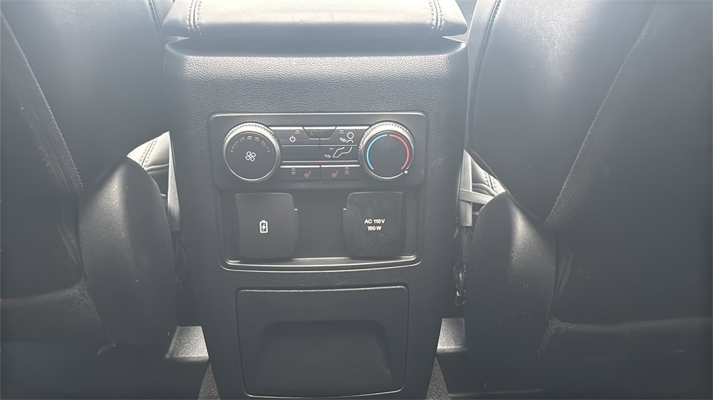 Used 2022 Ford Explorer Platinum w/ Equipment Group 601A image 11