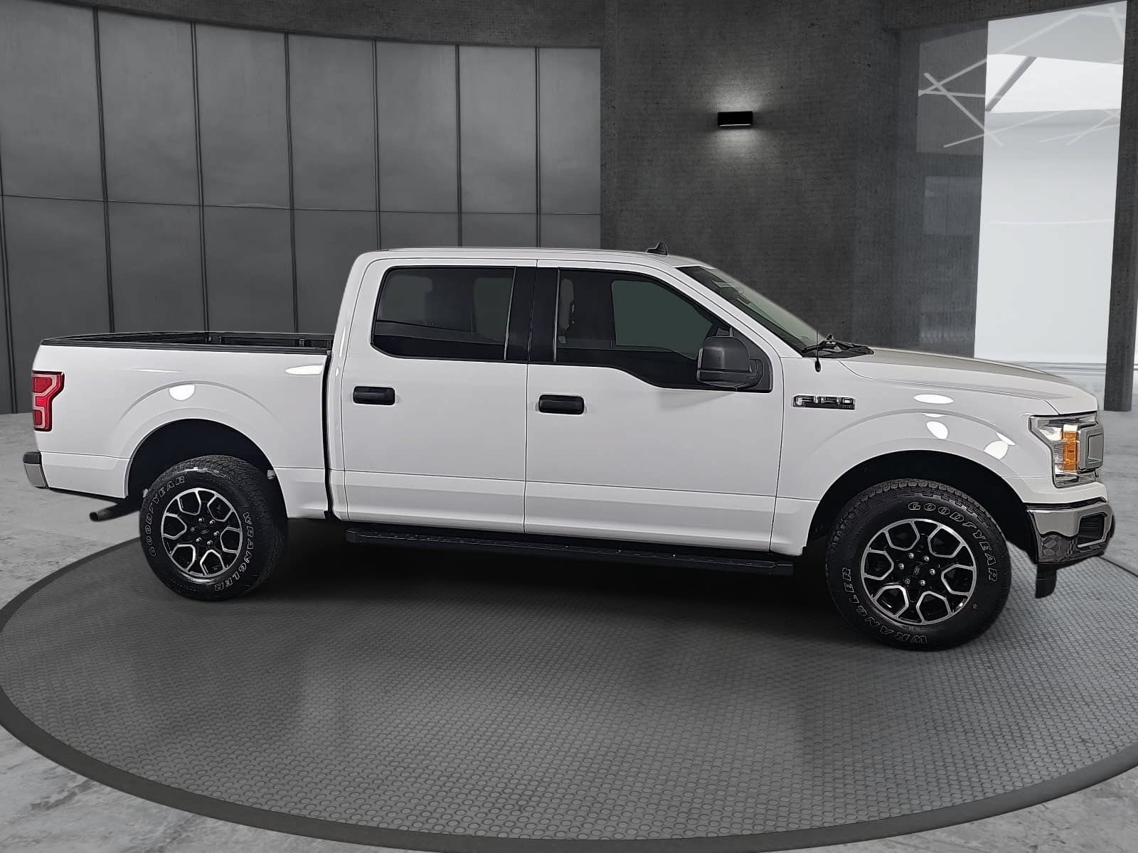 Used 2020 Ford F150 XLT w/ Equipment Group 301A Mid AWD/4WD image 4