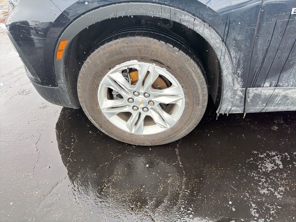 Used 2021 Chevrolet Blazer LT image 2