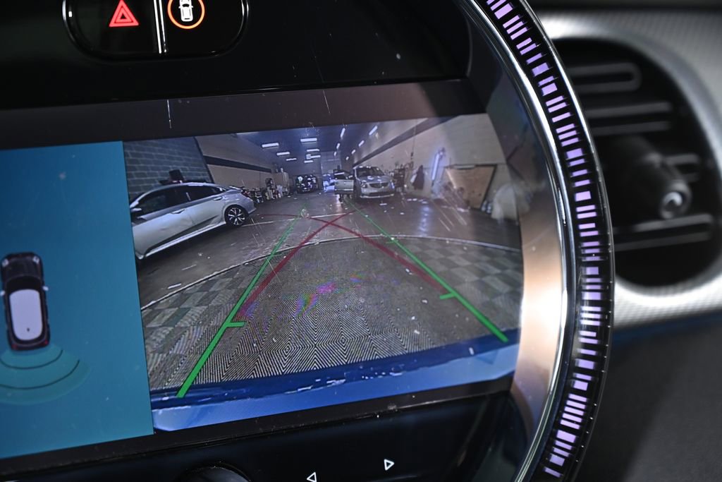 Certified 2022 MINI Cooper 4-Door Hardtop image 17