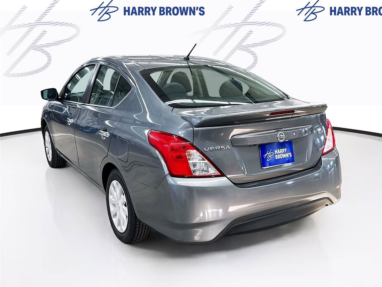 Used 2019 Nissan Versa SV image 2