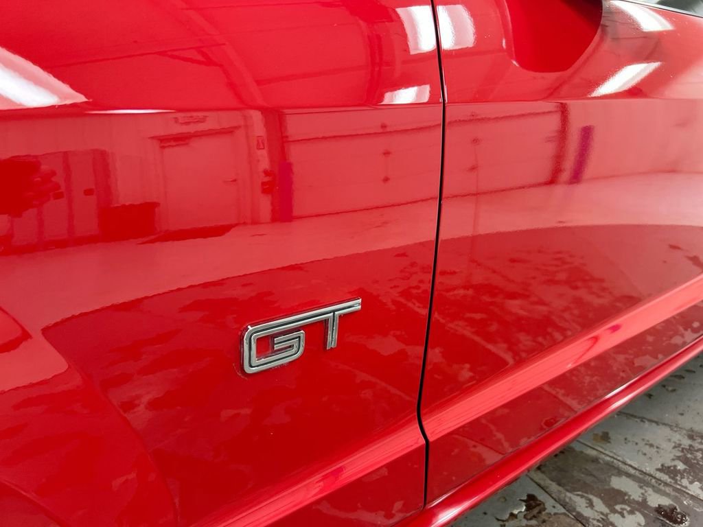 Used 2005 Ford Mustang GT RWD image 24