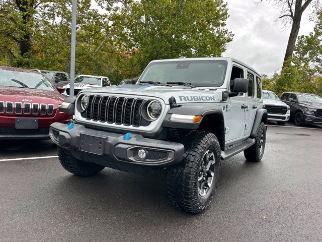 Used 2024 Jeep Wrangler Unlimited Rubicon 4xe w/ Technology Group AWD/4WD image 21