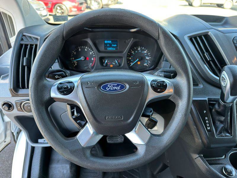 Used 2019 Ford Transit 250 130 Low Roof RWD image 8
