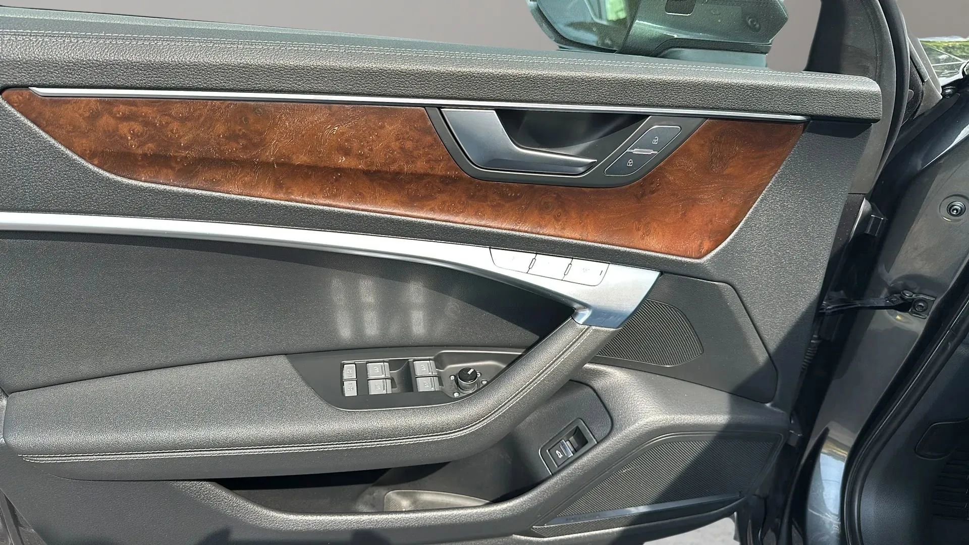 Used 2019 Audi A6 3.0T Premium Plus image 11