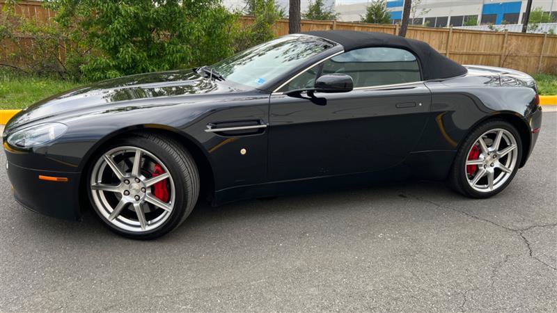 Used 2008 Aston Martin V8 Vantage Roadster RWD image 5
