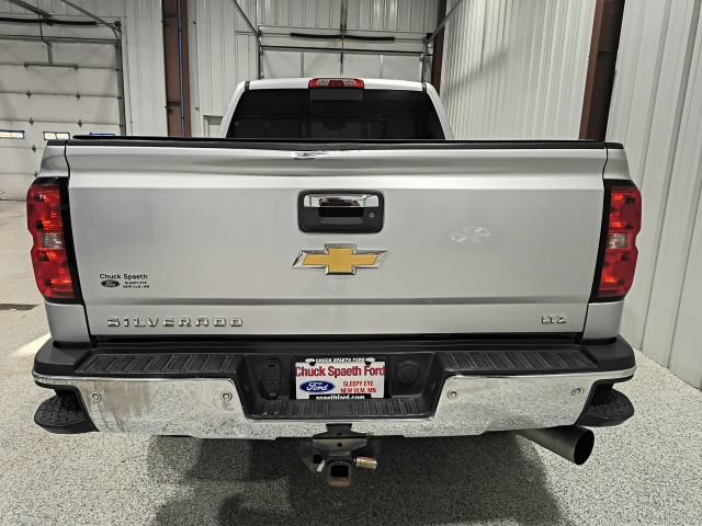 Used 2015 Chevrolet Silverado 2500 LTZ w/ Duramax Plus Package AWD/4WD image 7