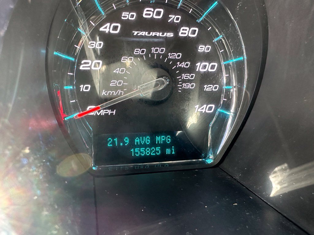 Used 2012 Ford Taurus Limited FWD image 10