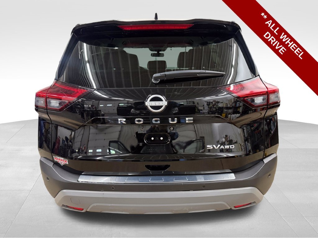 Used 2023 Nissan Rogue SV AWD/4WD image 4