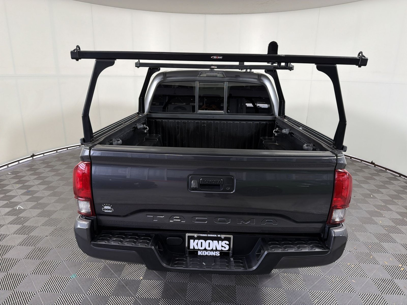 Used 2022 Toyota Tacoma SR w/ SR Convenience Package RWD image 25