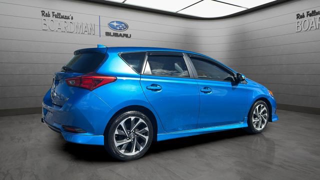 Used 2018 Toyota Corolla iM w/ Carpet Mat Package (TMS) FWD image 4