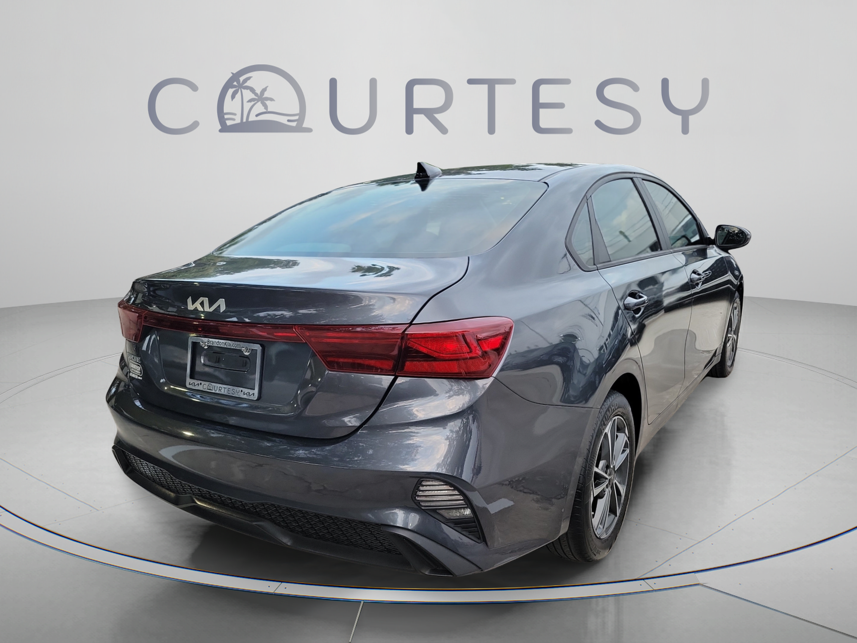 Certified 2023 Kia Forte LXS w/ LXS Technology Package FWD image 3