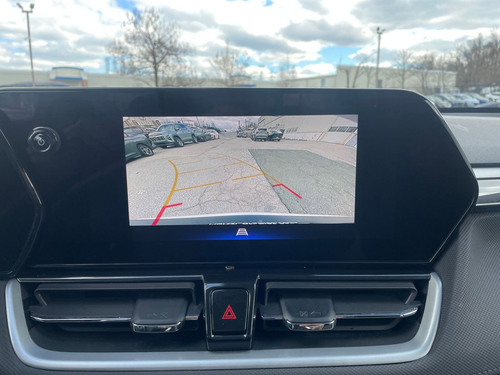 Used 2025 Chevrolet TrailBlazer LT image 22