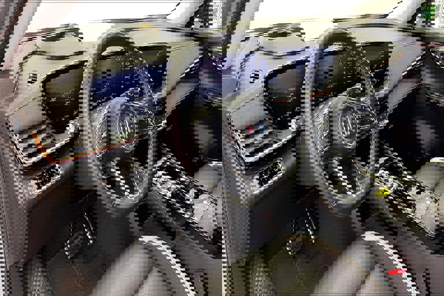 Used 2025 Buick Envision Sport Touring image 14