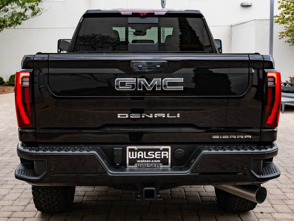 Used 2024 GMC Sierra 2500 Denali Ultimate w/ Max Trailering Package AWD/4WD image 7