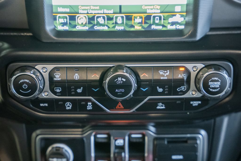 Certified 2022 Jeep Gladiator Sport AWD/4WD image 22