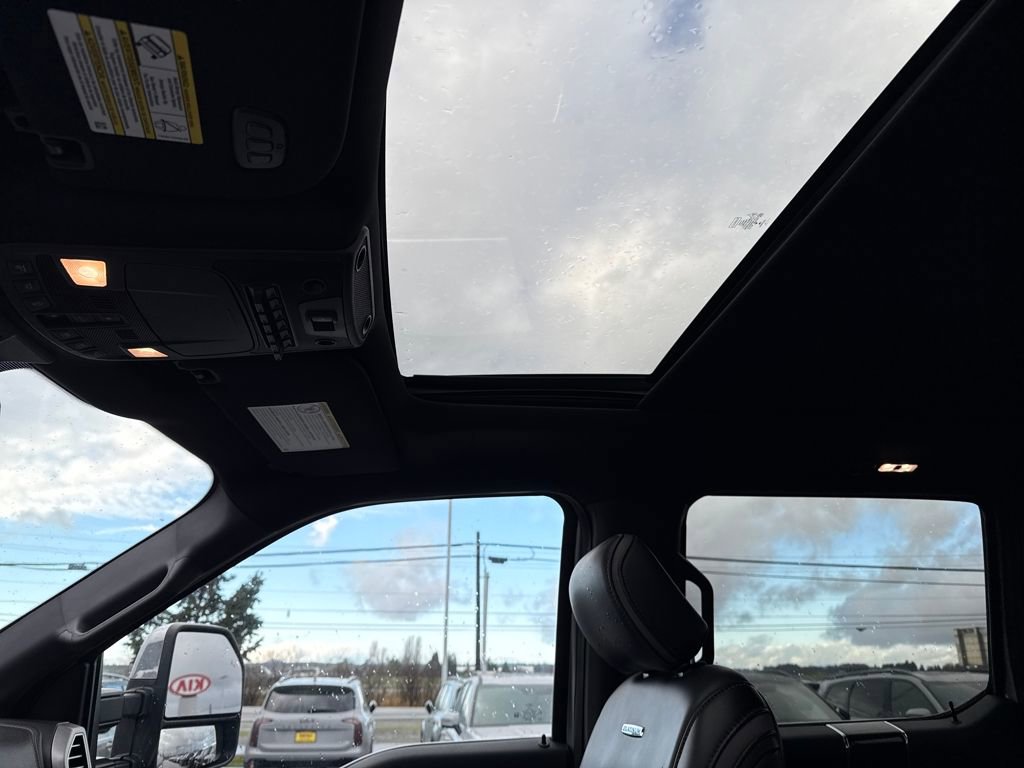 Used 2021 Ford F350 Platinum w/ Tremor Off-Road Package image 30