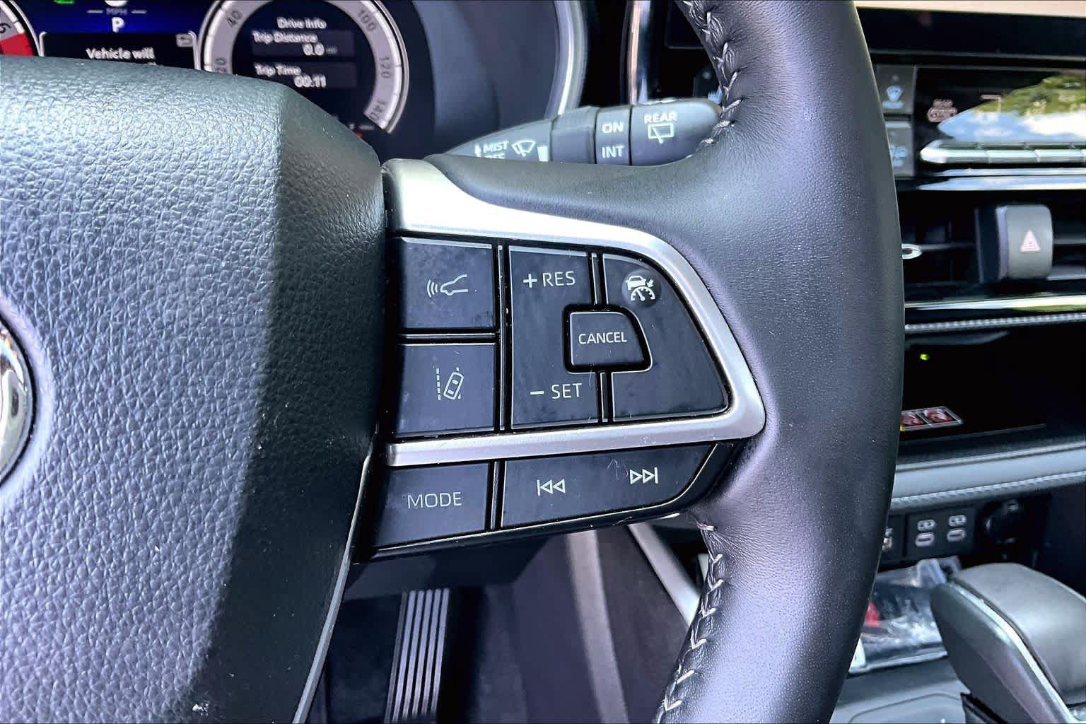 Certified 2026 Toyota Highlander XSE AWD/4WD image 24