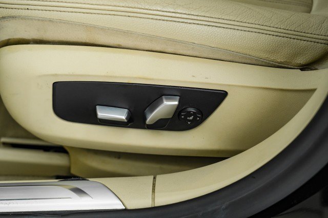 Used 2017 BMW 740i xDrive AWD SUNROOF LEATHER HEATED SEA image 24