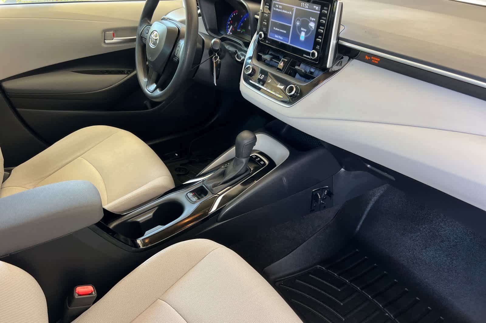 Used 2021 Toyota Corolla LE FWD image 15